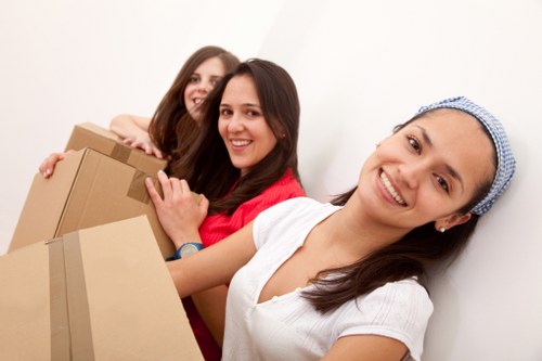 Commercial removal van service for Northwood businesses